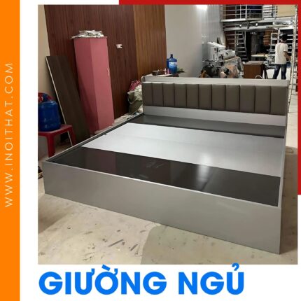 Giường Ngủ màu xám đầu giường bọc da tại xã Phú Cường