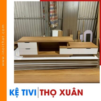 Kệ Tivi đóng sẵn góc tường 2 tầng tại xã Thọ Xuân