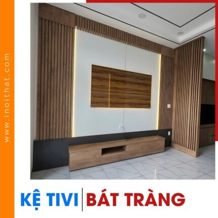 Kệ Tivi gỗ thịt chữ I kèm vách nhựa tại xã Bát Tràng