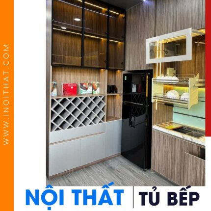 Tủ Bếp chữ L kết hợp kệ rượu cánh kính tại phường Xuân Phương