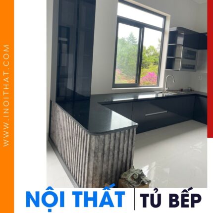 Tủ Bếp Chữ L khuất cửa ra vào tại xã Sóc Sơn