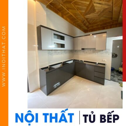 Tủ Bếp chữ L xám trắng tại xã Văn Khê